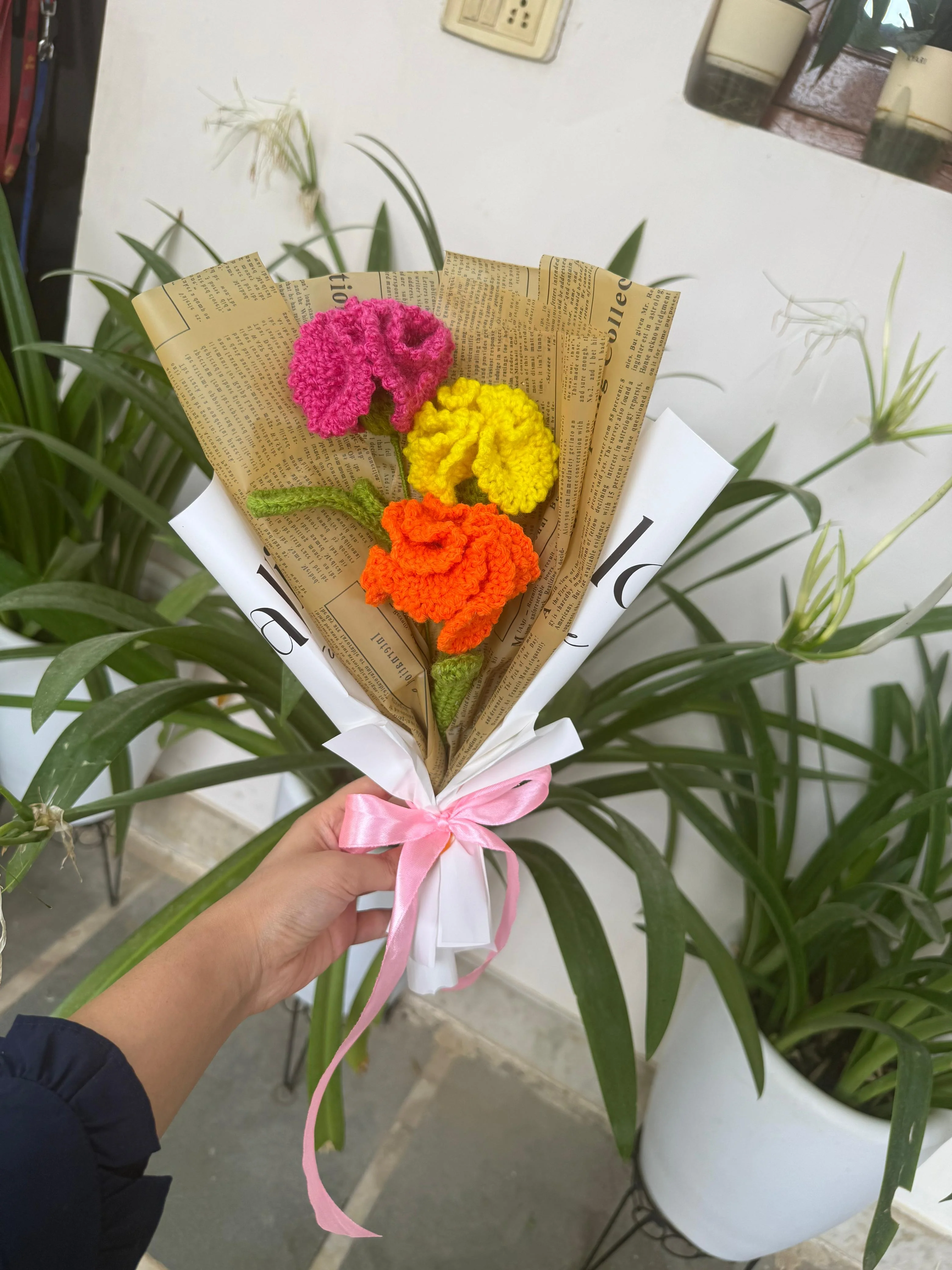 CARNATION BOUQUET - Image 2