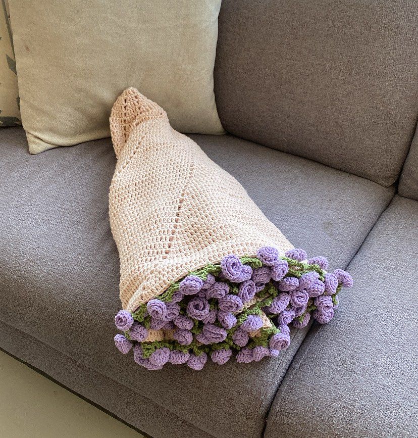 Soft Rose/Sunflower Bouquet Blanket (Premium Wool Yarn) - Image 6
