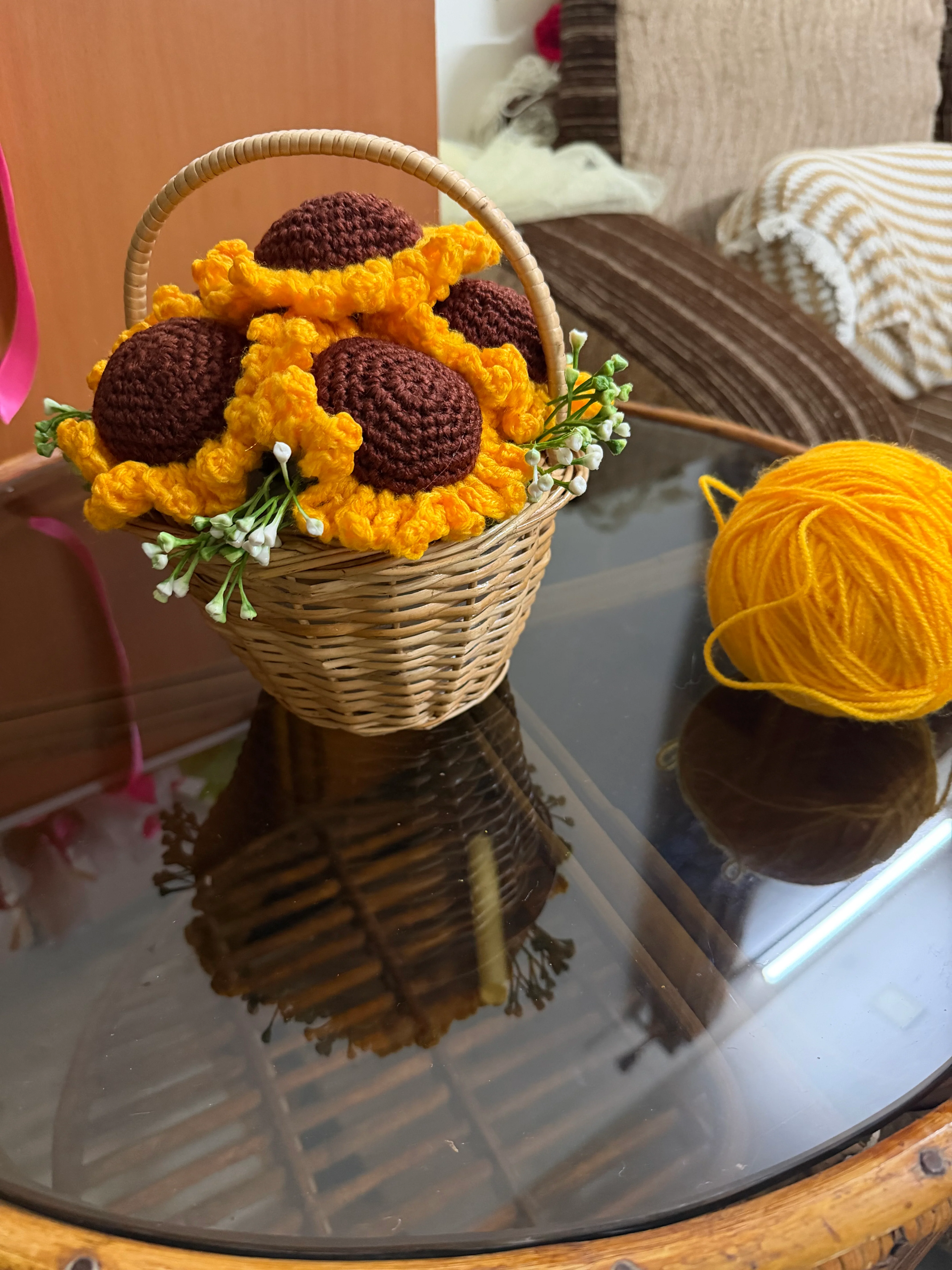 Sunflowers Basket - Image 4